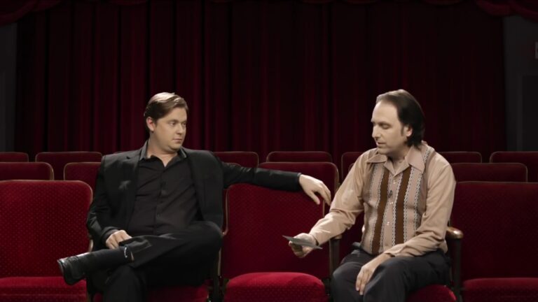 210 ‘Oblivion’ and ‘Scary Movie 5’